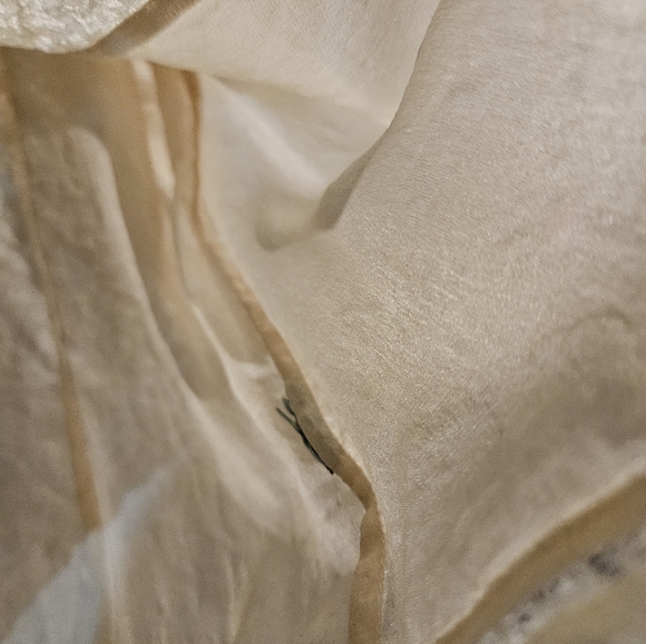 Elegant Cream Lace And Silk Vintage Blouse - Picture 5 of 6